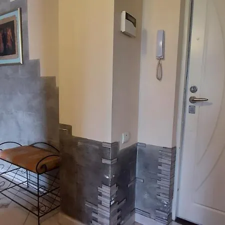 Stylish Deluxe Apartments!!!