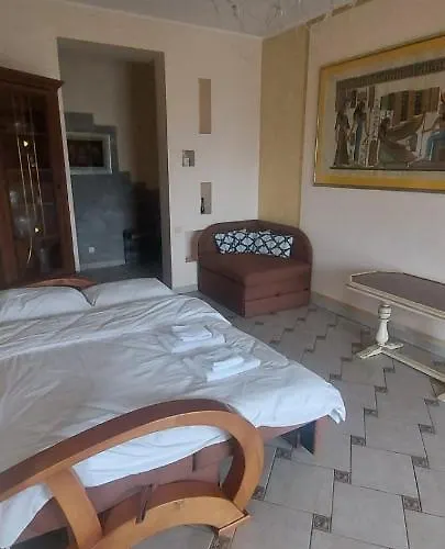 Stylish Deluxe Apartments!!!