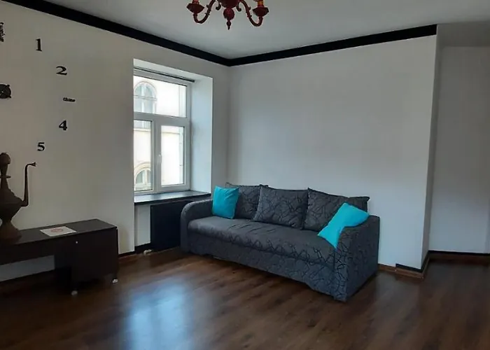 Stylish Deluxe Apartments!!!